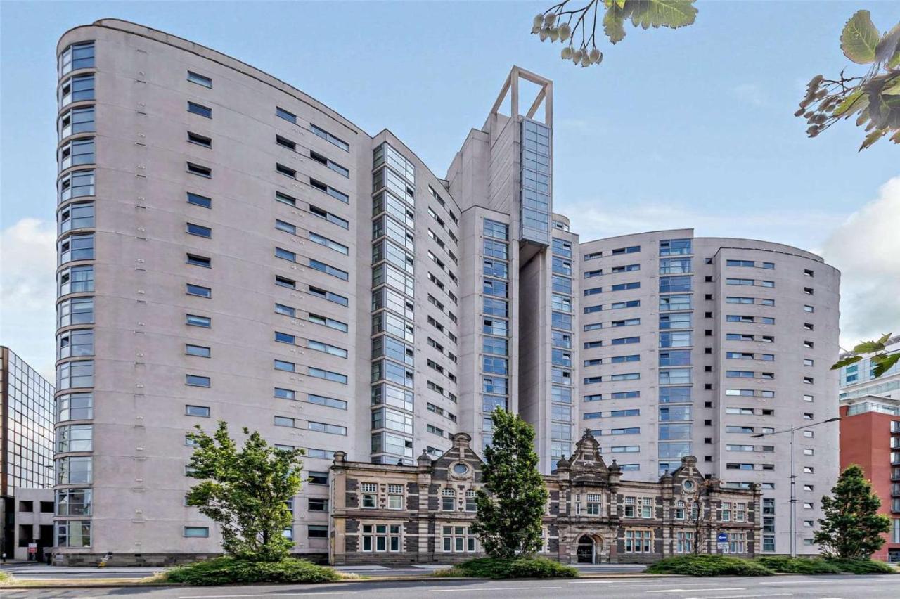 Fantastic And Modern City Centre Flat With Free Parking! Cardiff Exterior photo